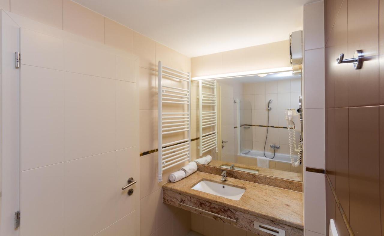 Premium Marina Apartments With Sea View By Locap Group Portorož Buitenkant foto